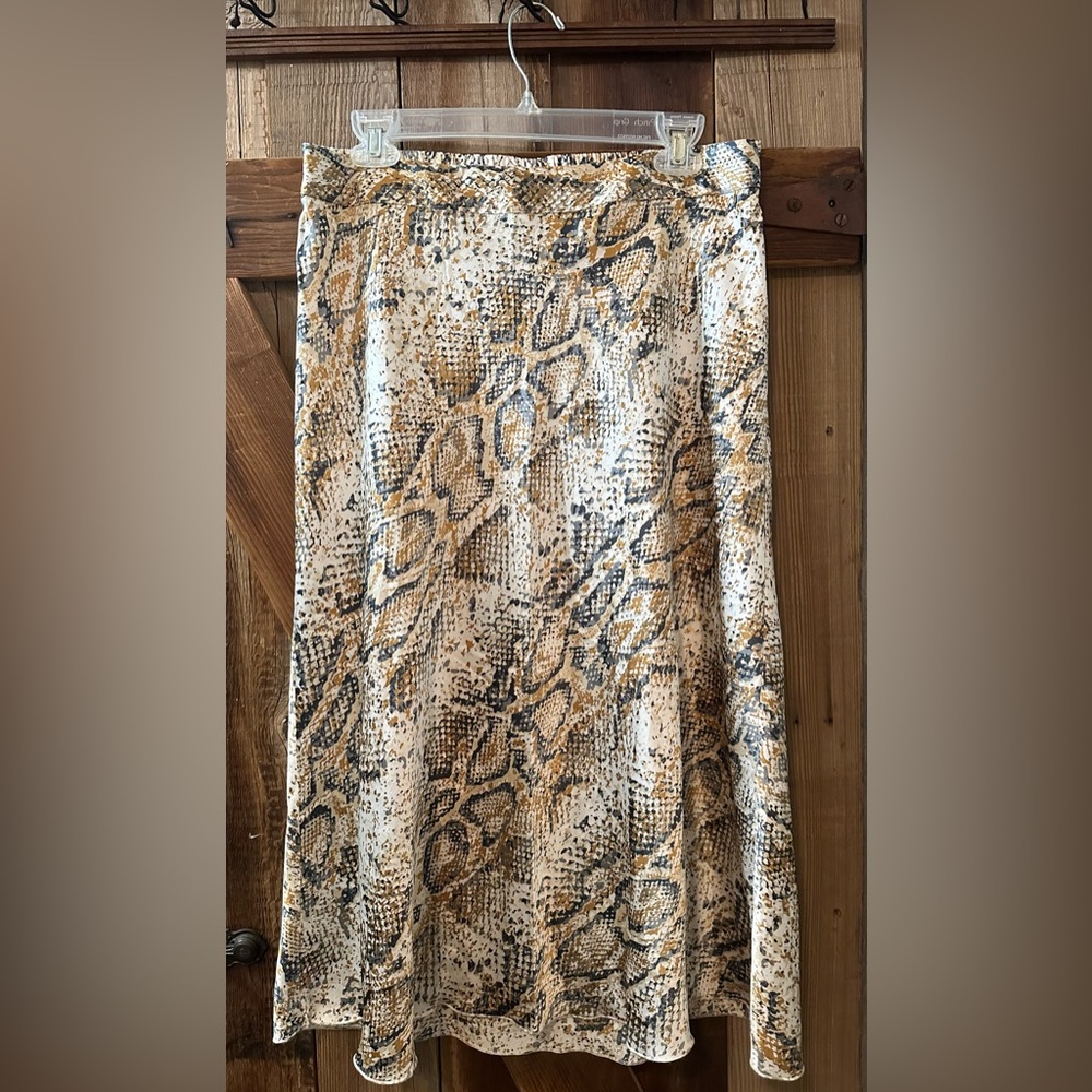 Vero Moda Tiller Midi Slip Skirt - Size Large, EUC, trendy🐍Snake Print
